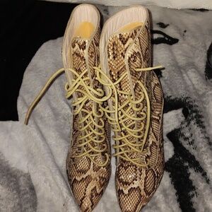 FASHION NOVA MAGGIE BOOTIES FAUX SNAKE SKIN TIE BOOTS SIZE 8.5